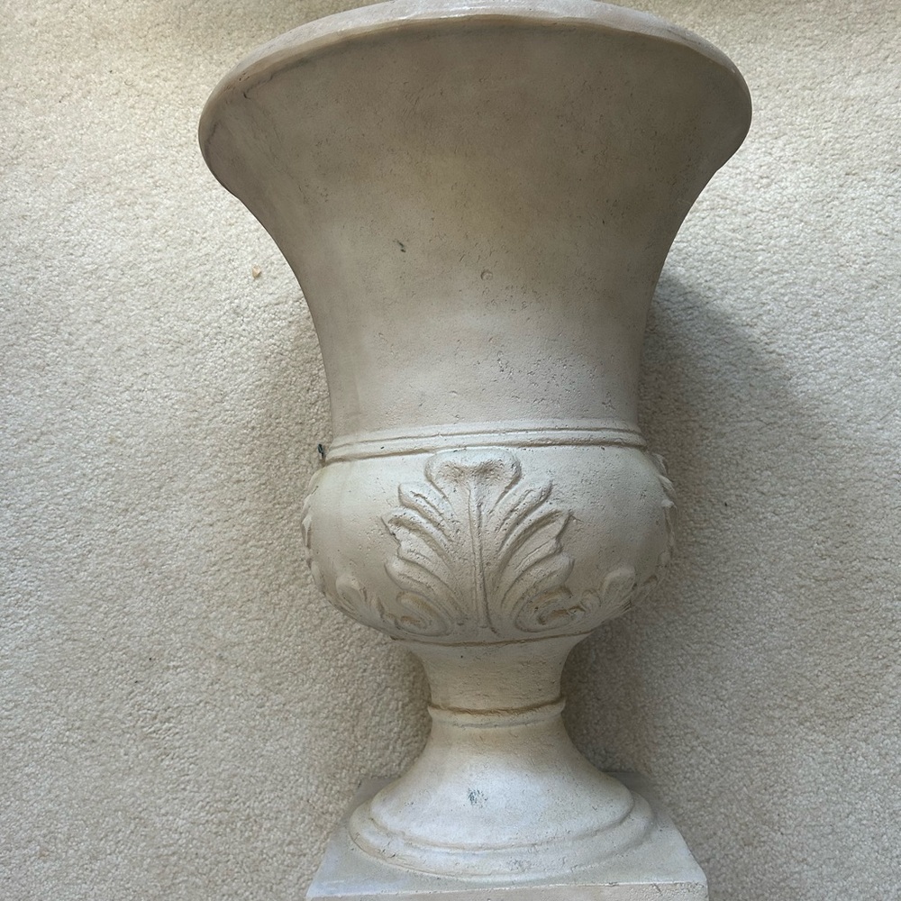 allen + roth 12.5-in W x 21-in H Washed White Fiberglass Outdoor Planter